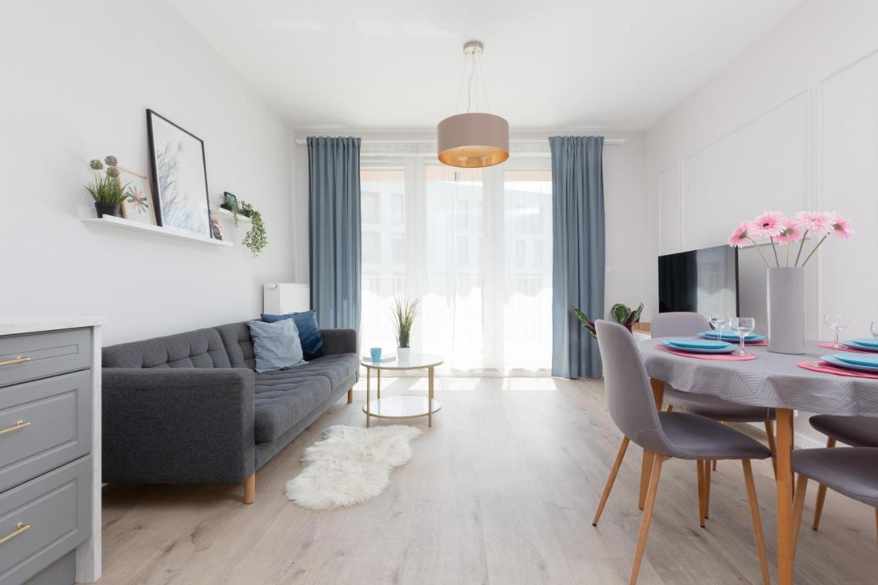 Modern Apartment With Balcony Warsaw Mokotow Aignera By Noclegi Renters Bagian luar foto